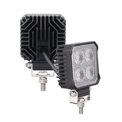 O diodo emissor de luz alto do lúmen do quadrado 1400lm trabalha a luz que 3 polegadas conduziram luzes Offroad